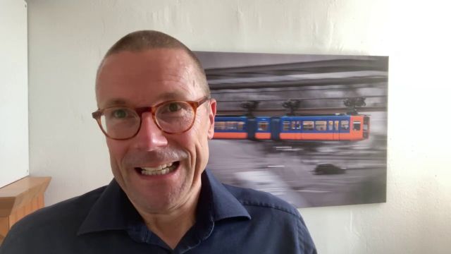 Uwe Schneidewind beantwortet Fragen zur Freien Kunst- und Kulturszene